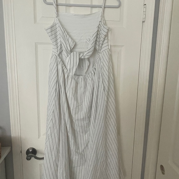 Lulus White Striped Tie-Back Midi Dress with Pockets maternity friendly size L - Picture 8 of 10